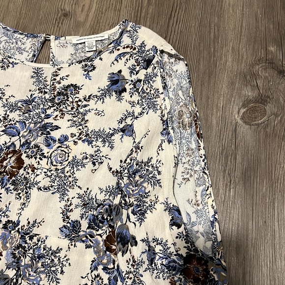 AEO Floral Cold Shoulder Long-Sleeve Dress Like New - Picture 3 of 9